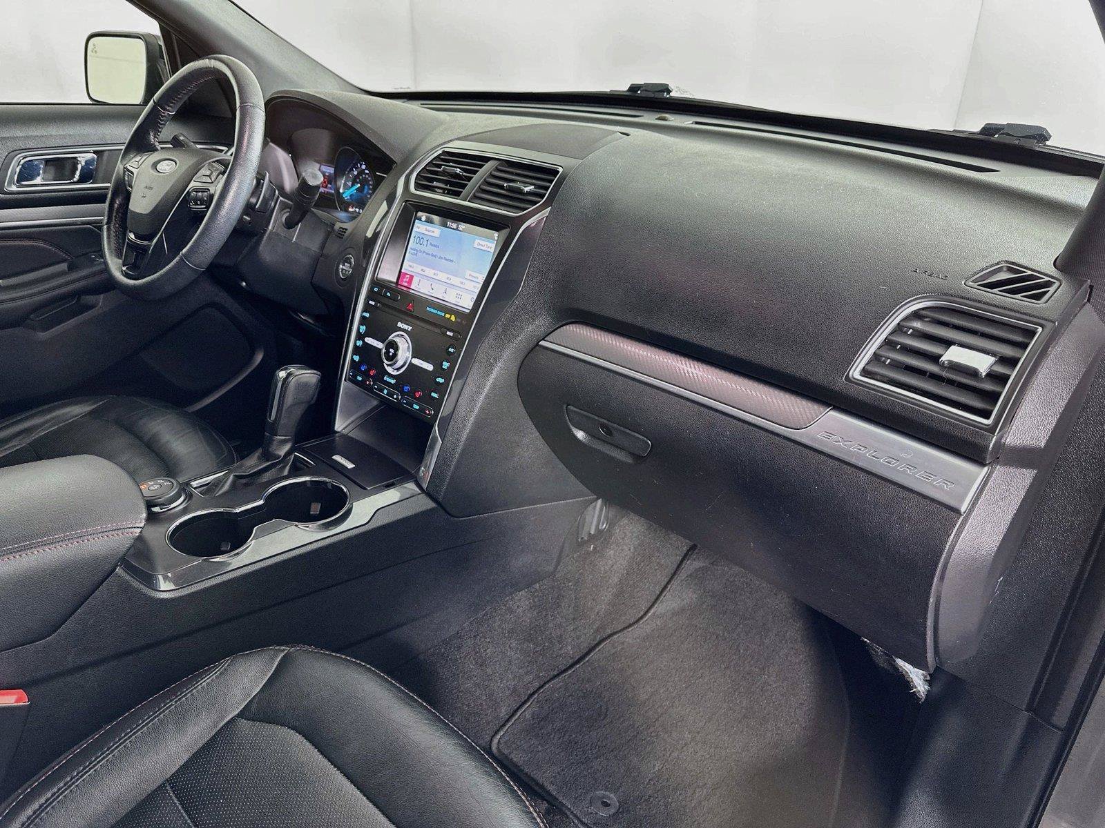 Used 2019 Ford Explorer Sport w/ Equipment Group 401A AWD/4WD image 30