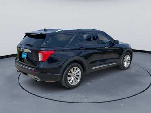 Used 2022 Ford Explorer Limited w/ Equipment Group 301A AWD/4WD image 5