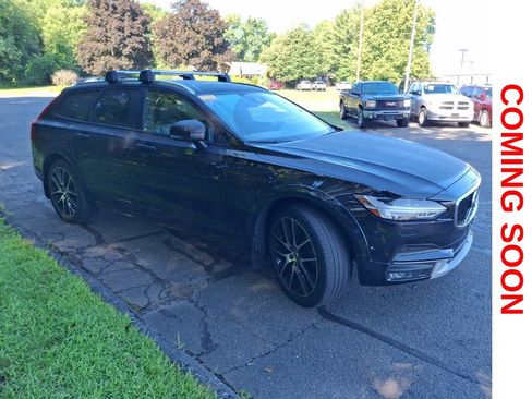 Used 2018 Volvo V90 T6 Cross Country w/ Convenience Package AWD/4WD image 4