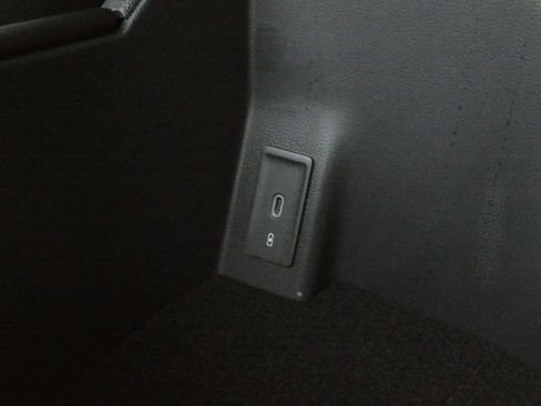 New 2025 Volkswagen Atlas Cross Sport SEL R-Line image 20