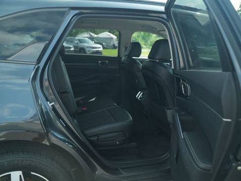 Used 2023 Kia Sorento S FWD image 21