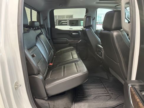 Used 2019 GMC Sierra 1500 Denali w/ Denali Ultimate Package AWD/4WD image 14