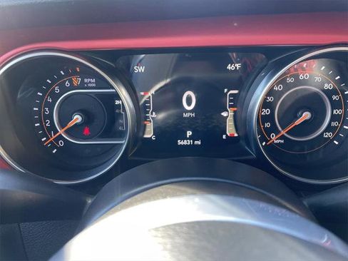 Certified 2023 Jeep Gladiator Rubicon w/ Cold Weather Group image 18