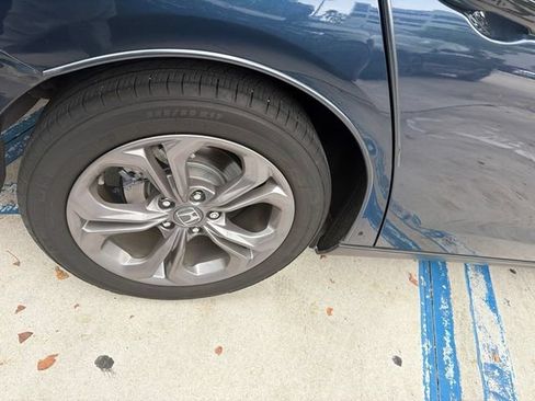 Used 2024 Honda Accord EX image 6
