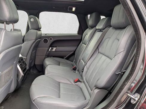 Used 2014 Land Rover Range Rover Sport HSE image 22