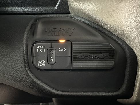Used 2024 RAM 2500 Laramie w/ Safety Group AWD/4WD image 30