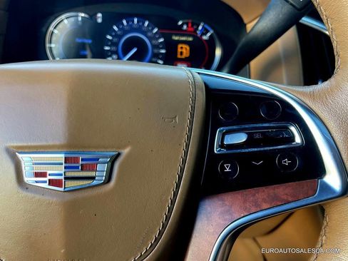 Used 2017 Cadillac Escalade ESV Platinum image 17