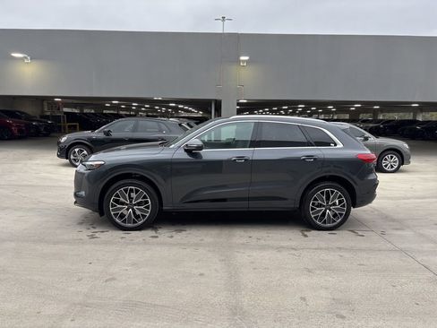 Used 2025 Audi Q5 Premium Plus w/ Premium Plus image 9