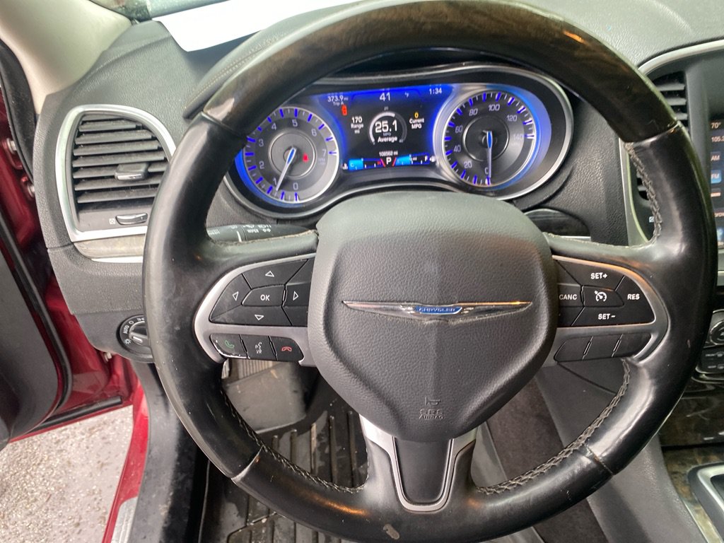 Used 2016 Chrysler 300 C AWD/4WD image 12