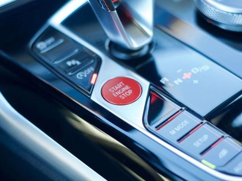 Used 2022 BMW M4 xDrive Competition w/ Executive Package image 28