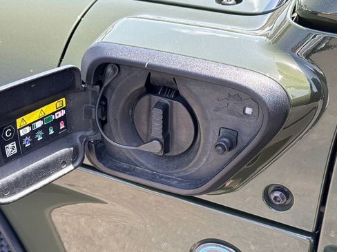 Certified 2023 Jeep Wrangler Unlimited w/ 8.4" Radio Group AWD/4WD image 10