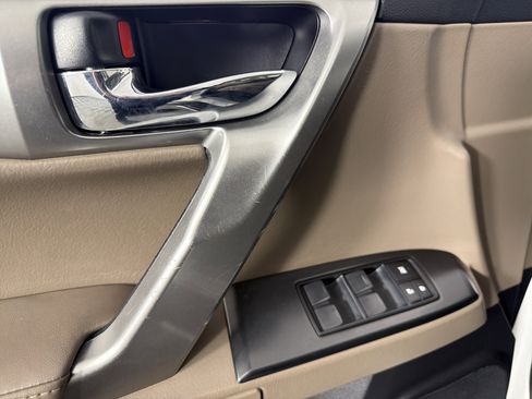 Certified 2022 Lexus GX 460 Premium w/ Premium Package AWD/4WD image 8