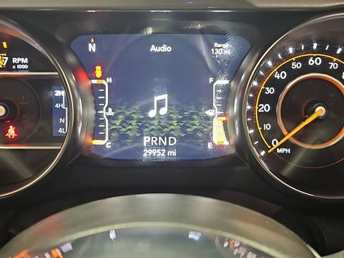 Used 2022 Jeep Wrangler Unlimited Sahara w/ Cold Weather Group image 18