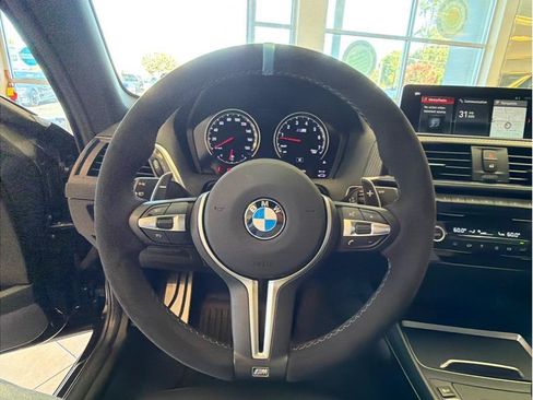 Used 2018 BMW M2 RWD image 11