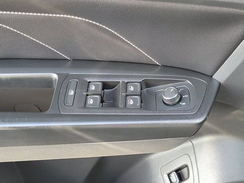 Used 2020 Volkswagen Atlas Cross Sport SEL R-Line FWD image 27