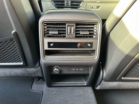 Used 2026 Porsche Cayenne S image 37