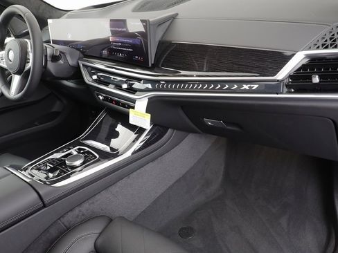 New 2026 BMW X7 xDrive40i w/ M Sport Package image 21