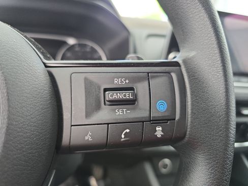 Certified 2023 Nissan Rogue SV AWD/4WD image 17