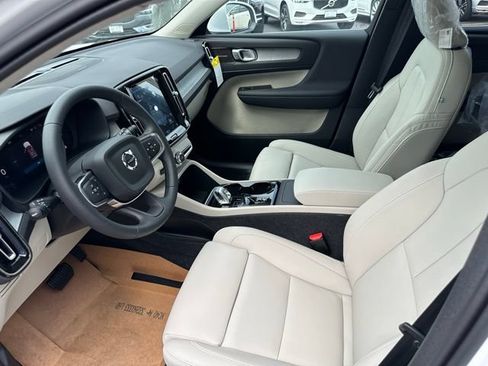 New 2025 Volvo XC40 B5 Plus w/ Protection Package Premier AWD/4WD image 2