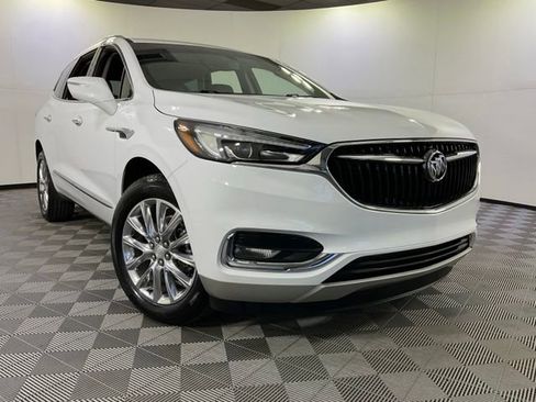 Used 2020 Buick Enclave Essence w/ Sound and Sites Package FWD image 47