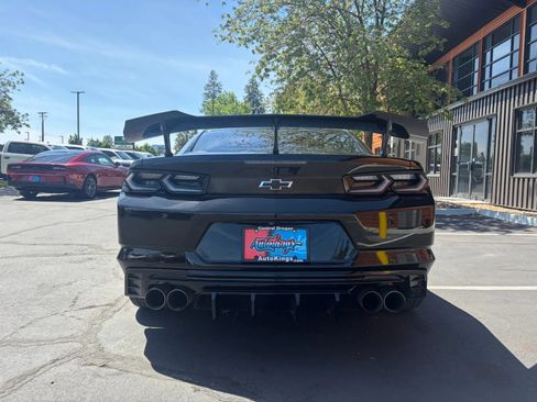 Used 2022 Chevrolet Camaro SS w/ Redline Edition RWD image 4