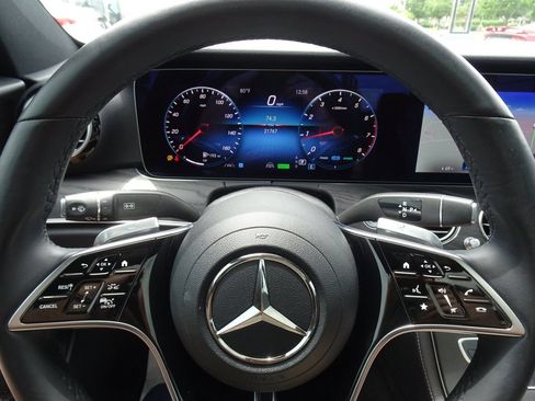 Used 2023 Mercedes-Benz E 450 4MATIC Sedan image 23