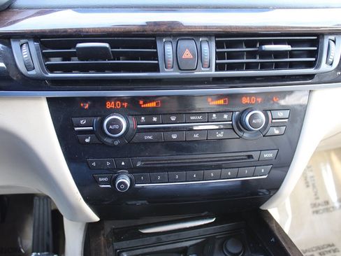 Used 2015 BMW X5 xDrive35d image 27