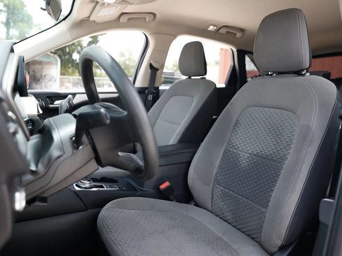 Used 2020 Ford Escape SE FWD image 17