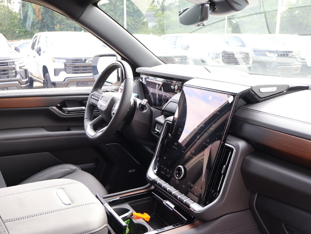New 2026 GMC Yukon Denali w/ Advanced Technology Package AWD/4WD image 47