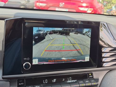 Used 2025 Toyota Camry LE FWD image 14