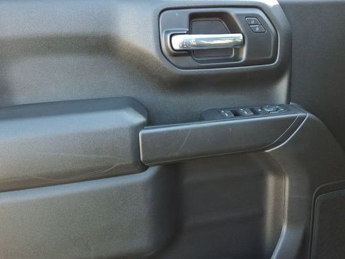 Used 2022 Chevrolet Silverado 1500 Custom Trail Boss image 17