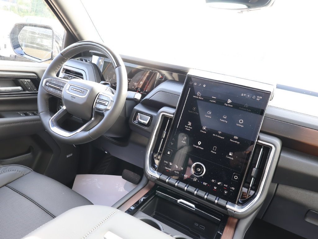 New 2026 GMC Yukon Denali w/ Denali Reserve Package AWD/4WD image 34