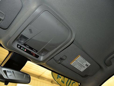 Used 2024 Chevrolet Equinox LS AWD/4WD image 25