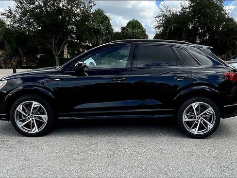 New 2025 Audi Q3 2.0T Premium image 8