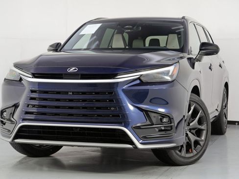 Used 2024 Lexus TX 500h AWD image 3