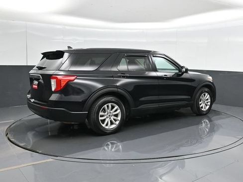 Used 2021 Ford Explorer 2WD image 3