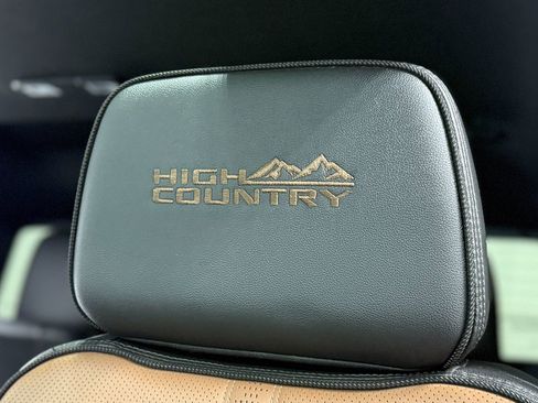 Used 2023 Chevrolet Silverado 1500 High Country w/ High Country Premium Package image 17