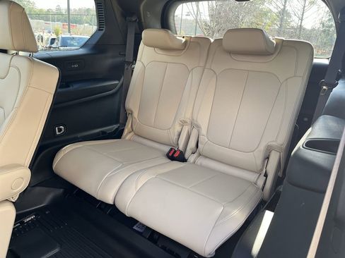 Used 2024 Jeep Grand Cherokee L Limited w/ Luxury Tech Group II image 33