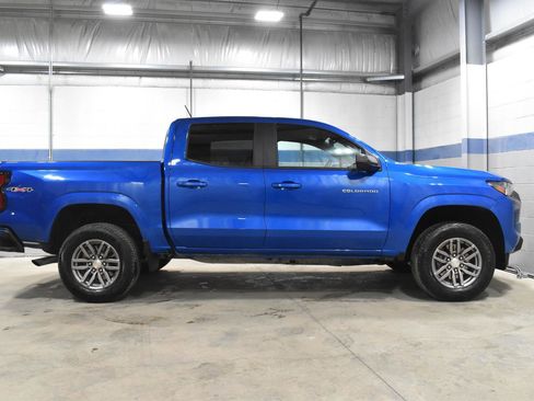 Used 2023 Chevrolet Colorado LT w/ LT Convenience Package II image 28