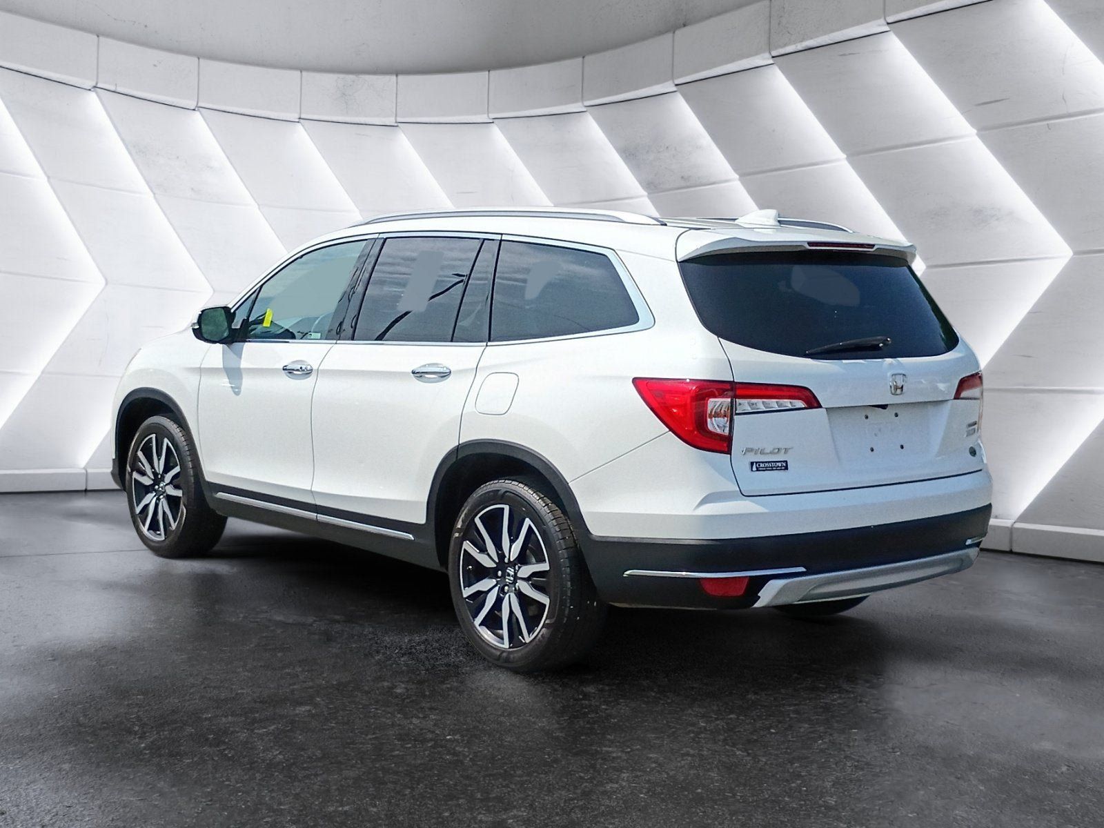 Used 2021 Honda Pilot Touring image 4