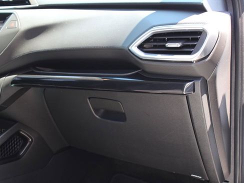 Used 2021 Chevrolet TrailBlazer LT FWD image 32