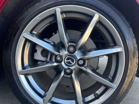 Used 2023 MAZDA MX-5 Miata Grand Touring w/ Weather Package image 17