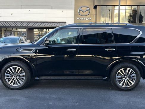 Used 2022 Nissan Armada SL w/ Captain's Chairs Package RWD image 7