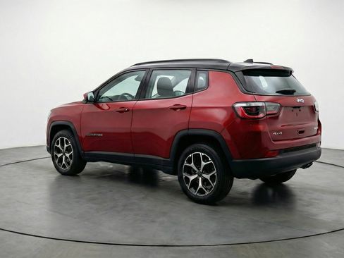 Used 2025 Jeep Compass Limited AWD/4WD image 6