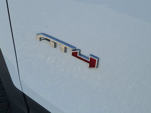 Used 2023 GMC Terrain AT4 AWD/4WD image 7