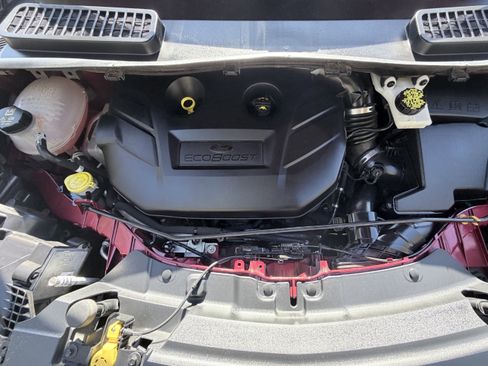 Used 2018 Ford Escape Titanium image 10