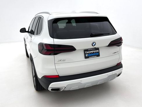 Used 2026 BMW X5 xDrive40i w/ Premium Package AWD/4WD image 8