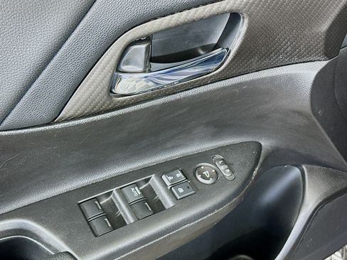 Used 2017 Honda Accord Sport image 15