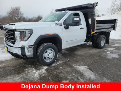 New 2026 GMC Sierra 3500 Pro w/ Convenience Package