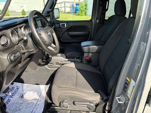 Used 2022 Jeep Wrangler Unlimited Sport AWD/4WD image 19
